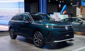 Рестайлинг принёс большому кроссоверу Volkswagen Tavendor новый салон