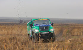 Туман, сходы и ночной финиш: второй гоночный день ралли-рейда «Великая степь»