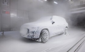 Mercedes-Benz GLB второго поколения показался на новых фото, рассекречен салон