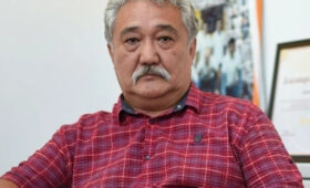 Атамбаеву напомнили, что величие в не обидах, а в пользе стране