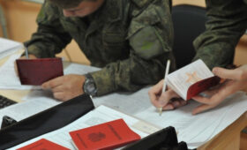 Отслуживших иностранцев не будут выдворять из России и лишать патентов