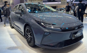 Toyota полностью рассекретила рестайлинговую Corolla в актуальном фирменном дизайне