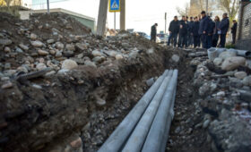 Мэр Айбек Джунушалиев проверил ход ремонтных работ на улицах Бишкека