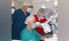 В Нацгоспитале пациентам с нарушением слуха проведены операции по кохлеарной имплантации