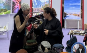 Кыргызстан представил агропродукцию на ярмарке высоких технологий в Китае