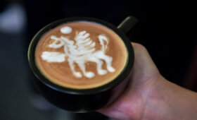 На фестивале Coffee Fest KG в Бишкеке прошли мастер-классы и лекции