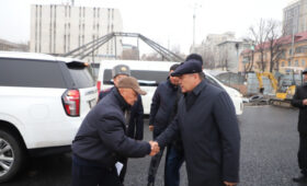 Ташиев поручил Тюлееву убрать конструкции на проспекте Чуй