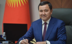 Каныбек Досмамбетов назначен министром здравоохранения 