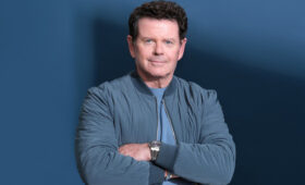 За новый Jaguar ответил: JLR жёстко уволила главного дизайнера Джерри Макговерна