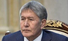 Президент лишил Алмазбека Атамбаева государственных наград