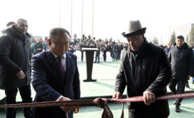 Садыр Жапаров запустил мусороперерабатывающий завод в Бишкеке