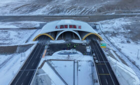 Китай построил под Тянь-Шанем самый длинный тоннель в мире