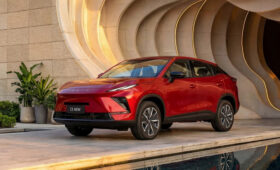 Кроссовер Omoda C5 нового поколения для России: официальные фото