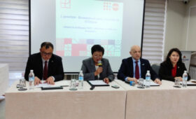 Борьба с ВИЧ в Кыргызстане продолжается, но и вирус не сдается