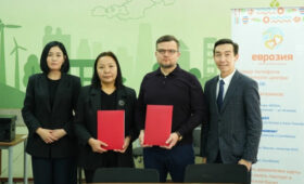 Социальные магазины «Евразия Кей Джи» и КЭУ оформили сотрудничество