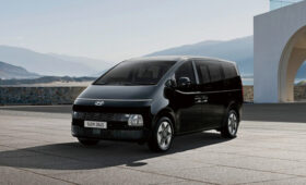 Обновлённое семейство Hyundai Staria: декор, экраны побольше и физические кнопки