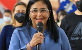 Исполняющей обязанности президента Венесуэлы назначена Делси Родригес