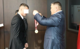 Камчыбек Ташиев поздравил сотрудников ГКНБ, победивших на международном турнире по футзалу