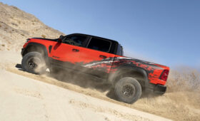 Масл-трак Ram 1500 SRT TRX вернулся: мощнее, быстрее и богаче предшественника
