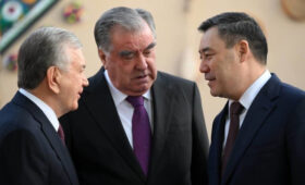 Жапаров отметил вклад Мирзиёева в урегулировании границ с Таджикистаном