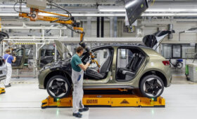 Нагрузят старьём: завод Volkswagen в Цвиккау станет центром переработки автомобилей