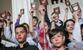 В России присяга стала обязательной с 14 лет