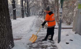 Рекомендации специалистов: как безопасно передвигаться в гололед
