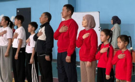 В Свердловском районе Бишкека прошла эстафета «Папа, мама и я — спортивная семья»