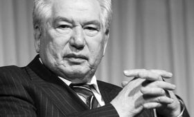 Союз писателей призвал дать правовую оценку словам Жапыкеева об Айтматове