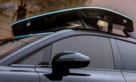 Старая идея, новый подход: Lucid, Nuro и Uber представили роботакси класса люкс