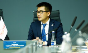 «Нельзя просто ходить по полю». Генсек Кыргызского футбольного союза провел собрание с игроками сборной Кыргызстана после поражения от Вьетнама