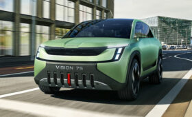 Skoda анонсировала новый семиместный кроссовер, который получил имя Peaq