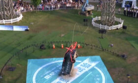 Назло скептикам: Exeed Exlantix ET упал с высоты 12-го этажа и выжил