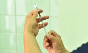 Республиканский центр иммунопрофилактики прорабатывает с ДУМК вопрос вынесения фетв для 13 вакцин