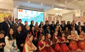 В Бишкеке представили богатство индийской чайной культуры