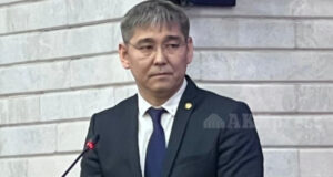 Жогорку Кенеш одобрил кандидатуру Дамирбека Осмонова на пост министра здравоохранения
