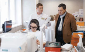 Делегация Кыргызстана ознакомилась с опытом подготовки кадров и применением цифровых технологий в российских клиниках