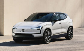 Кроссовер Volvo EX30 обзавёлся новой стартовой версией с более скромной техникой