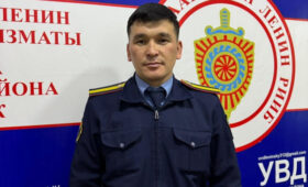 В Бишкеке милиционеры вернули хозяину утерянную барсетку с 1 млн сомов