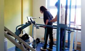 В Минтруда рассказали, какие услуги оказывает Центр реабилитации лиц с инвалидностью