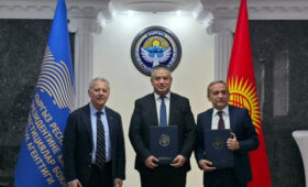 Италия поможет Кыргызстану очистить города от мусора