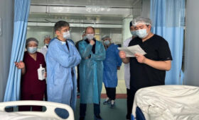 Министр здравоохранения посетил ряд организаций здравоохранения Бишкека