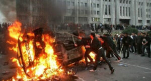 Жапаров напомнил судьбу беглых президентов тем, кто мечтает о перевороте