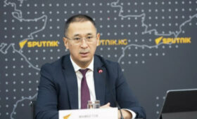 В Бишкеке пожарные машины не могут пробиться сквозь хаос парковок