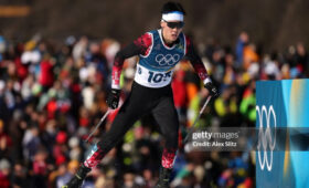 Лыжник Артур Сапарбеков занял 103 место в гонке на 10 км на Олимпиаде в Италии