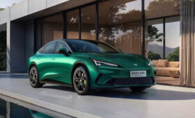 Большой седан Arcfox Alpha S5 от BAIC: рестайлинг и расширение гаммы