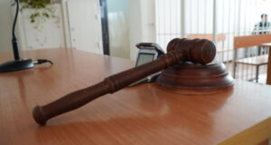 В Бишкеке мужчину приговорили к 15 годам тюрьмы за изнасилование 14-летней школьницы