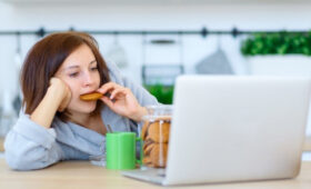 Как оставаться активным при сидячей работе? Рекомендации