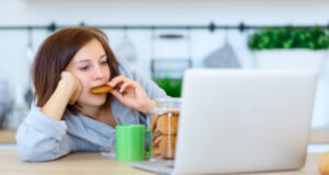 Как оставаться активным при сидячей работе? Рекомендации