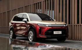 Флагманский кроссовер Baojun Huajing S с электроникой Huawei показали на новых фото